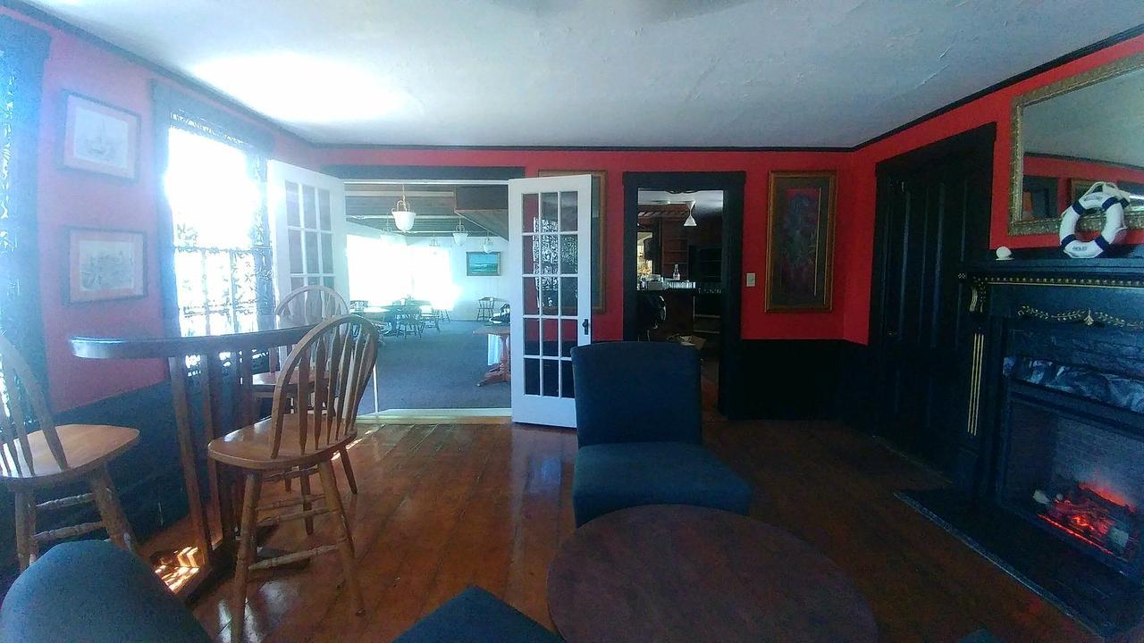 Smugglers Cove Inn Dayville Экстерьер фото
