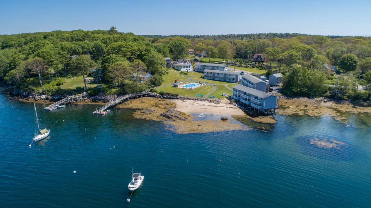 Smugglers Cove Inn Dayville Экстерьер фото